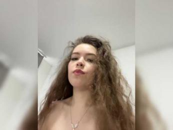 YourLadyyy — Bongacams recorded stream screenshot (26 Mar 2025)