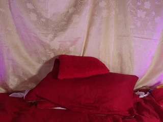 mssbombom — Camsoda recorded stream image, 26.03.2025 03:00