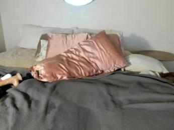 sexxylaurab — Chaturbate recorded stream screenshot (27 Mar 2025)