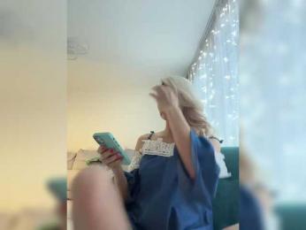 -Molly- — Bongacams recorded stream screenshot (04 Feb 2025)