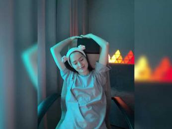 whiteTEA — Bongacams recorded stream image, 01.04.2025 20:20