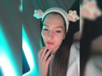 whiteTEA — Bongacams recorded stream image, 01.04.2025 20:20