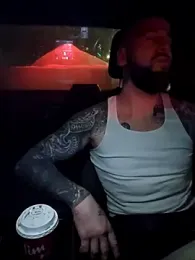 Beardedtattood — Stripchat recorded stream screenshot (04 Feb 2025)