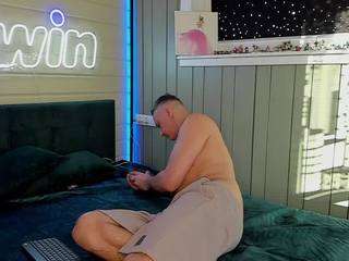 agatabryantt — Camsoda recorded stream screenshot (04 Feb 2025)