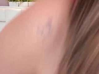 valeeriagarcia — Camsoda recorded stream image, 02.04.2025 12:20
