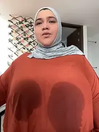 sweetmuslim01 — Stripchat recorded stream image, 03.04.2025 17:00