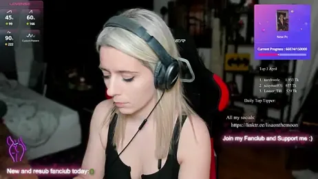 Lisaonthemoon — Stripchat recorded stream image, 03.04.2025 17:40
