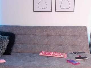 avaferrera — Camsoda recorded stream image, 04.04.2025 03:10