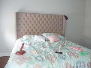 katt-leya — Camsoda recorded stream image, 04.04.2025 16:10