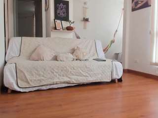 karlyee — Camsoda recorded stream image, 04.04.2025 15:30