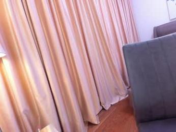 ehotlovea — Chaturbate recorded stream screenshot (04 Apr 2025)