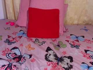 mssbombom — Camsoda recorded stream image, 05.04.2025 03:00