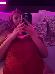 AnastasiaAniess — Stripchat recorded stream screenshot (05 Apr 2025)