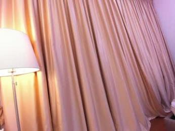 ehotlovea — Chaturbate recorded stream screenshot (06 Apr 2025)