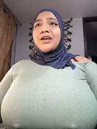 sweetmuslim01 — Stripchat recorded stream image, 07.04.2025 21:40