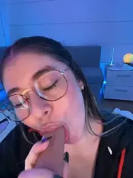 Sharon_07 — Stripchat recorded stream image, 08.04.2025 01:00