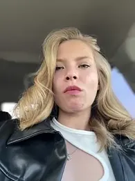 AnastasiaAniess — Stripchat recorded stream screenshot (09 Apr 2025)