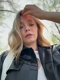 AnastasiaAniess — Stripchat recorded stream screenshot (09 Apr 2025)