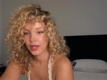 theislandgirl — Chaturbate recorded stream screenshot (09 Apr 2025)