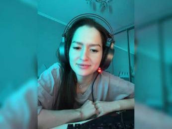 whiteTEA — Bongacams recorded stream image, 09.04.2025 18:20