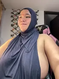 sweetmuslim01 — Stripchat recorded stream image, 09.04.2025 23:00