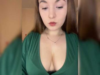 AlinaRay — Bongacams recorded stream image, 11.04.2025 13:20
