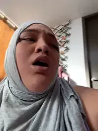sweetmuslim01 — Stripchat recorded stream image, 11.04.2025 20:50