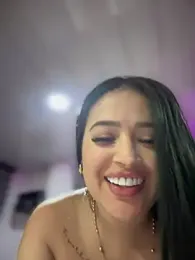 Sara_fun — Stripchat recorded stream image, 12.04.2025 22:40