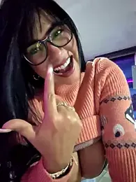 Sara_fun — Stripchat recorded stream image, 12.04.2025 22:40