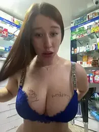 roouse — Stripchat recorded stream image, 14.04.2025 21:00