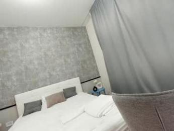 ehotlovea — Chaturbate recorded stream screenshot (14 Apr 2025)