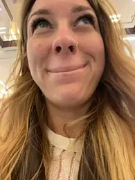 Sweet___Emily — Stripchat recorded stream image, 15.04.2025 13:50