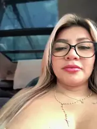 DIANITA_1988 — Stripchat recorded stream image, 15.04.2025 18:20
