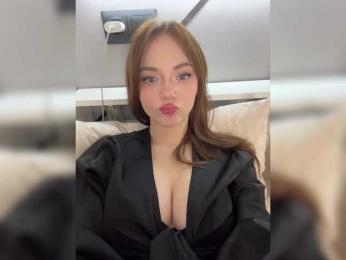 OlivkaVif — Bongacams recorded stream screenshot (16 Apr 2025)