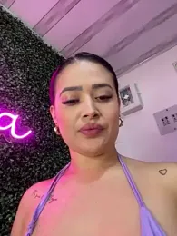 Sara_fun — Stripchat recorded stream image, 17.04.2025 14:40