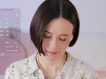 MissEssie — Bongacams recorded stream screenshot (17 Apr 2025)