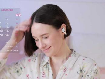 MissEssie — Bongacams recorded stream screenshot (17 Apr 2025)