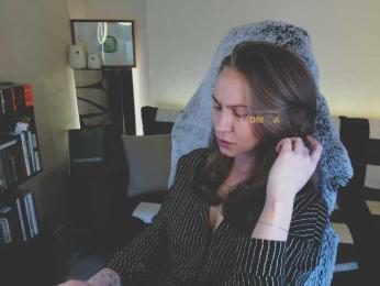 Adamova_Eva — Bongacams recorded stream image, 05.02.2025 21:30