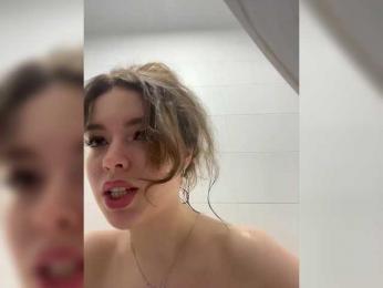 YourLadyyy — Bongacams recorded stream screenshot (17 Apr 2025)