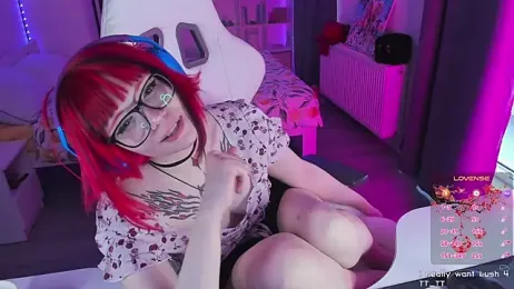 Yumi_Youkai — Stripchat recorded stream image, 18.04.2025 12:40