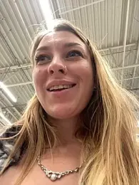 Sweet___Emily — Stripchat recorded stream image, 18.04.2025 13:10