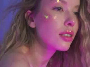 agent_blonde — Chaturbate recorded stream image, 18.04.2025 18:30