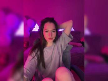 whiteTEA — Bongacams recorded stream image, 18.04.2025 19:50