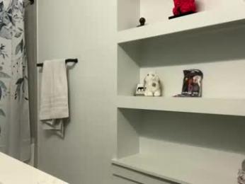 camiliakxoxo — Chaturbate recorded stream image, 19.04.2025 12:20