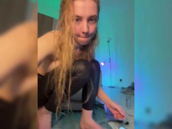 Jucielussie — Bongacams recorded stream image, 19.04.2025 17:00