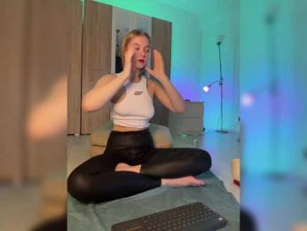 Jucielussie — Bongacams recorded stream image, 19.04.2025 17:00