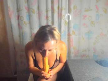 Milfa_hot — Bongacams recorded stream screenshot (21 Apr 2025)