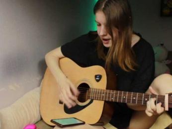 Kamala_Adele — Bongacams recorded stream screenshot (22 Apr 2025)