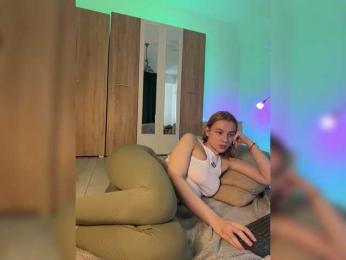 Jucielussie — Bongacams recorded stream image, 22.04.2025 03:10