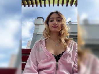 -Lana-Chester- — Bongacams recorded stream image, 22.04.2025 11:40